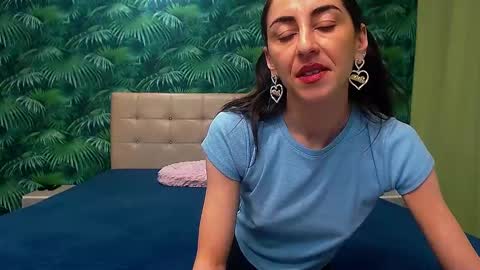 Snapshot of stella_john chatting on 4, 2, 2025 Stella John online show from 4, 2, 2025