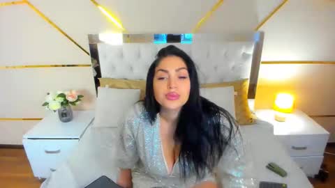 Snapshot of stella_nelson chatting on 6, 11, 2025 Stella Nelson online show from 6, 11, 2025