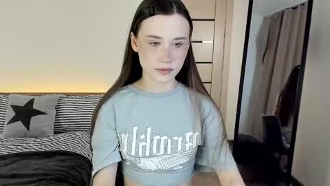 Snapshot of stella_sunny chatting on 3, 3, 2026 stella_sunny online show from 3, 3, 2026