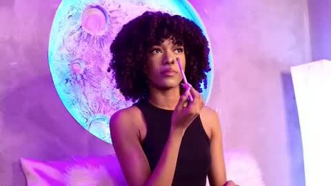 Snapshot of stellaciel_ chatting on 13, 10, 2025 S T E L L A online show from 13, 10, 2025