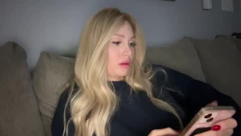 Stella Bella online show from 9, 2, 2025