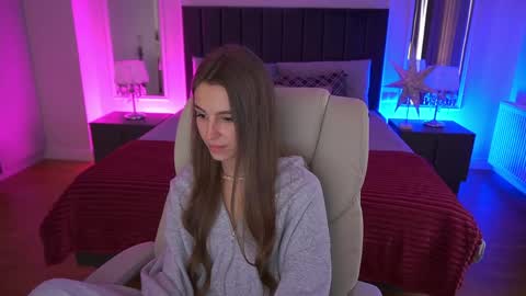 Snapshot of stellahoneywell chatting on 4, 4, 2026 stellahoneywell online show from 4, 4, 2026