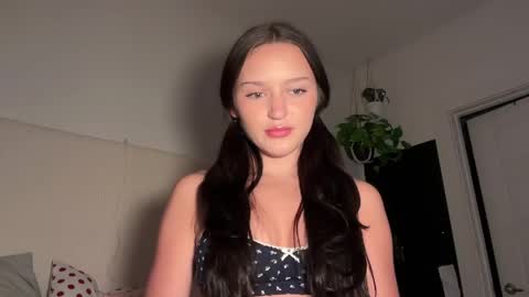 Stella Kay online show from 8, 5, 2026