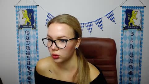 stellalights online show from 8, 10, 2025