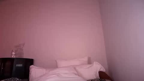 stellapearl online show from 12, 10, 2025