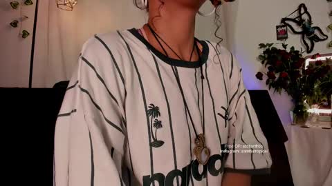 Snapshot of stellart_ chatting on 24, 2, 2025 stellart_ online show from 24, 2, 2025