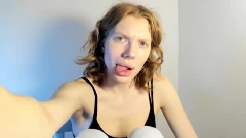 S T E L L A online show from 13, 11, 2025