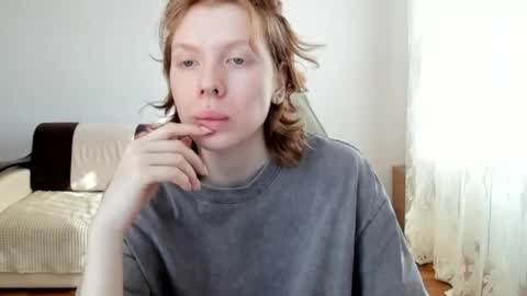 Snapshot of stellaswen chatting on 17, 4, 2026 S T E L L A online show from 17, 4, 2026