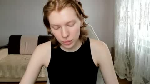 Snapshot of stellaswen chatting on 19, 4, 2026 S T E L L A online show from 19, 4, 2026