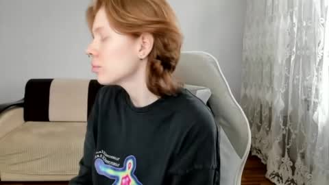 Snapshot of stellaswen chatting on 26, 4, 2026 S T E L L A online show from 26, 4, 2026