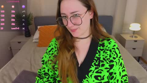 Snapshot of steph_sweet chatting on 12, 12, 2024 Emma online show from 12, 12, 2024