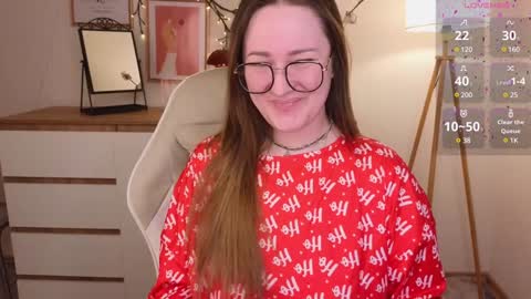 Snapshot of steph_sweet chatting on 20, 12, 2024 Emma online show from 20, 12, 2024