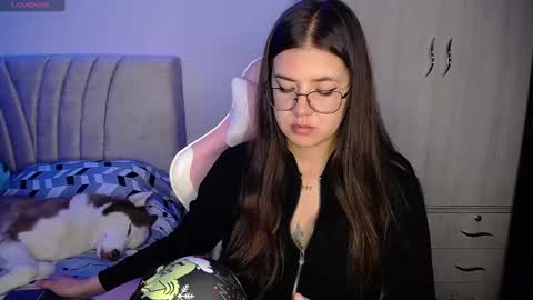 Emma online show from 23, 12, 2024