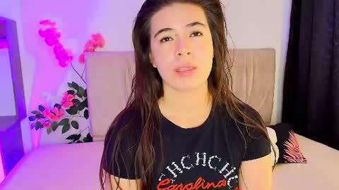 Snapshot of stepha_sweet chatting on 4, 7, 2026 Emma online show from 4, 7, 2026
