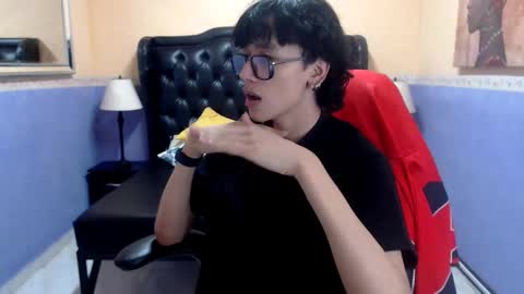 STEPHANQUEENS  online show from 10, 9, 2025