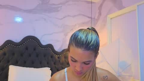 Snapshot of stephani_sweet chatting on 18, 5, 2026 Stefff online show from 18, 5, 2026