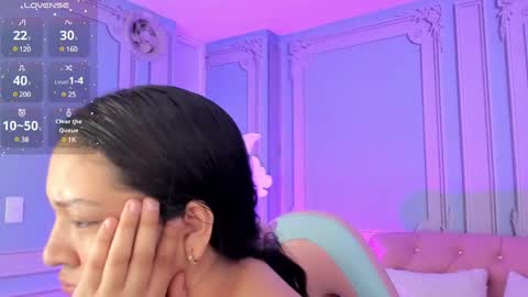 Snapshot of stephania_diamond chatting on 17, 1, 2025 online show from 17, 1, 2025