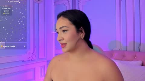 Snapshot of stephania_diamond chatting on 17, 1, 2025 online show from 17, 1, 2025