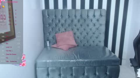 Stephania online show from 11, 1, 2025