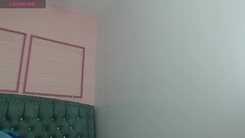 Stephania online show from 5, 2, 2025