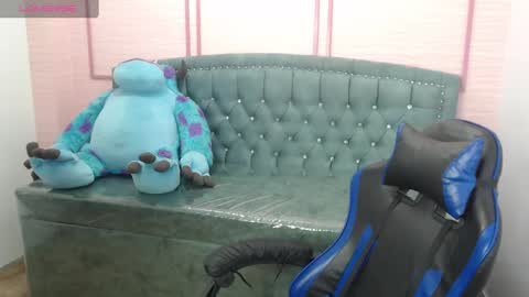 Stephania online show from 13, 2, 2025