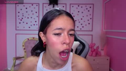 Stephania online show from 22, 12, 2025