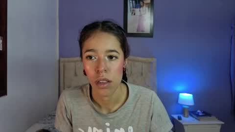 Snapshot of stephania_t chatting on 23, 4, 2026 Stephania online show from 23, 4, 2026