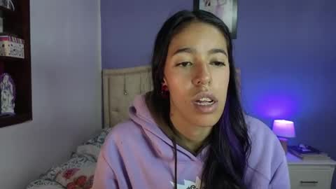 Snapshot of stephania_t chatting on 24, 4, 2026 Stephania online show from 24, 4, 2026