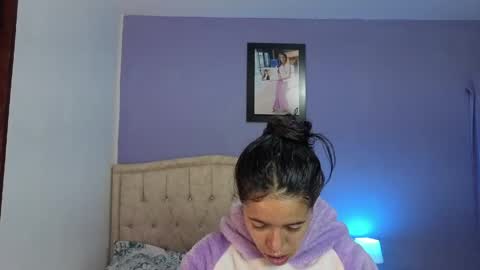 Snapshot of stephania_t chatting on 13, 5, 2026 Stephania online show from 13, 5, 2026