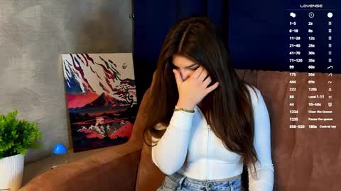 Snapshot of stephanieemiller chatting on 18, 10, 2025 Steph online show from 18, 10, 2025