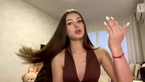Stephani online show from 2, 5, 2026