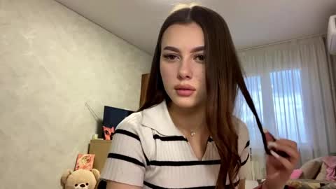 Stephani online show from 3, 5, 2026