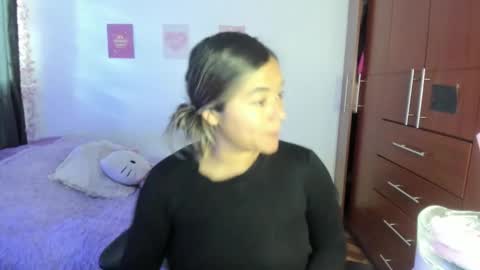 Stephanie  online show from 24, 10, 2025