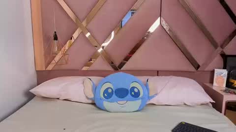 Snapshot of stephany_grand chatting on 17, 9, 2025 stephany_grand online show from 17, 9, 2025