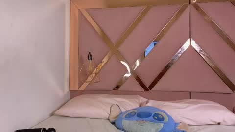 Snapshot of stephany_grand chatting on 4, 10, 2025 stephany_grand online show from 4, 10, 2025