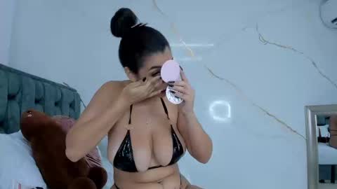 Stefanny online show from 9, 9, 2025