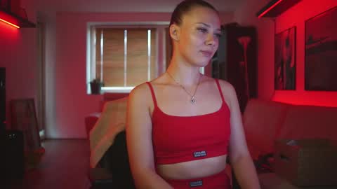 stephie0404 online show from 11, 9, 2025