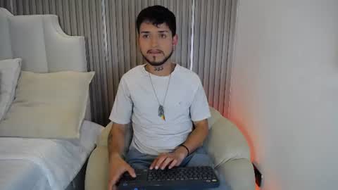 Snapshot of steven_skiing chatting on 2, 8, 2026 STEVEN online show from 2, 8, 2026