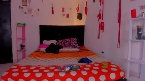 Snapshot of stevenfortaniax chatting on 18, 9, 2025 TANIA-STEVEN online show from 18, 9, 2025