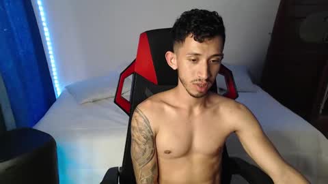 Snapshot of stevensex501 chatting on 1, 1, 2025 steven online show from 1, 1, 2025