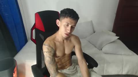 Snapshot of stevensex501 chatting on 12, 1, 2025 steven online show from 12, 1, 2025