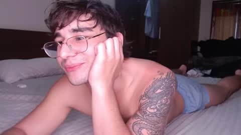 Snapshot of steveoceanbeanhuge chatting on 14, 12, 2025 Alex online show from 14, 12, 2025