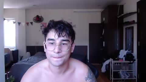 Snapshot of steveoceanbeanhuge chatting on 24, 6, 2026 Alex online show from 24, 6, 2026
