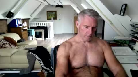 Snapshot of stevetwo chatting on 4, 5, 2026 stevetwo online show from 4, 5, 2026