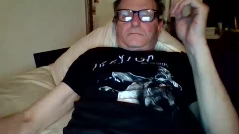 steviehard7 online show from 8, 1, 2025