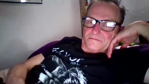 steviehard7 online show from 15, 1, 2025