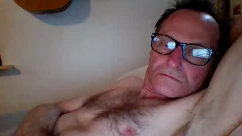 steviehard7 online show from 25, 1, 2025