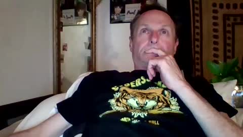 steviehard7 online show from 28, 1, 2025