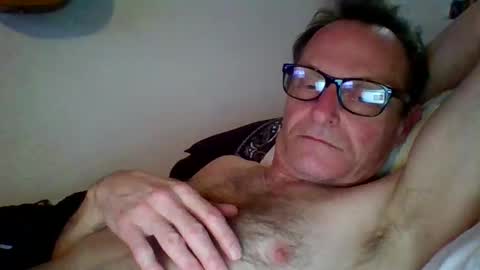 steviehard7 online show from 13, 2, 2025