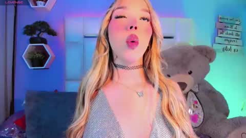 Snapshot of steyseequeen chatting on 4, 10, 2025 Steisee Reyes online show from 4, 10, 2025